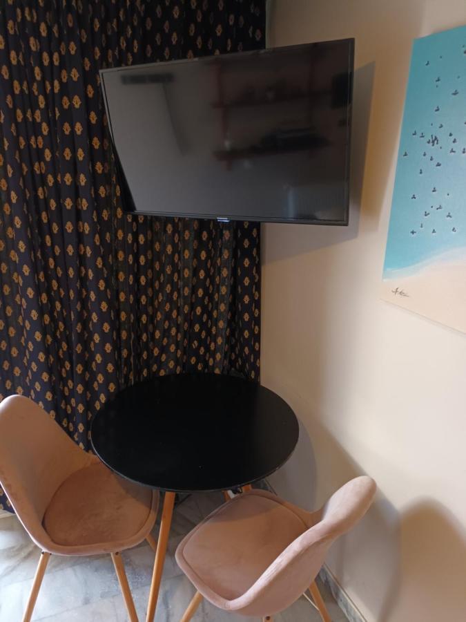 Top Floor Studio Near Metro&View&200Mbps Atena Exterior foto