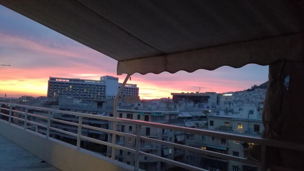 Top Floor Studio Near Metro&View&200Mbps Atena Exterior foto