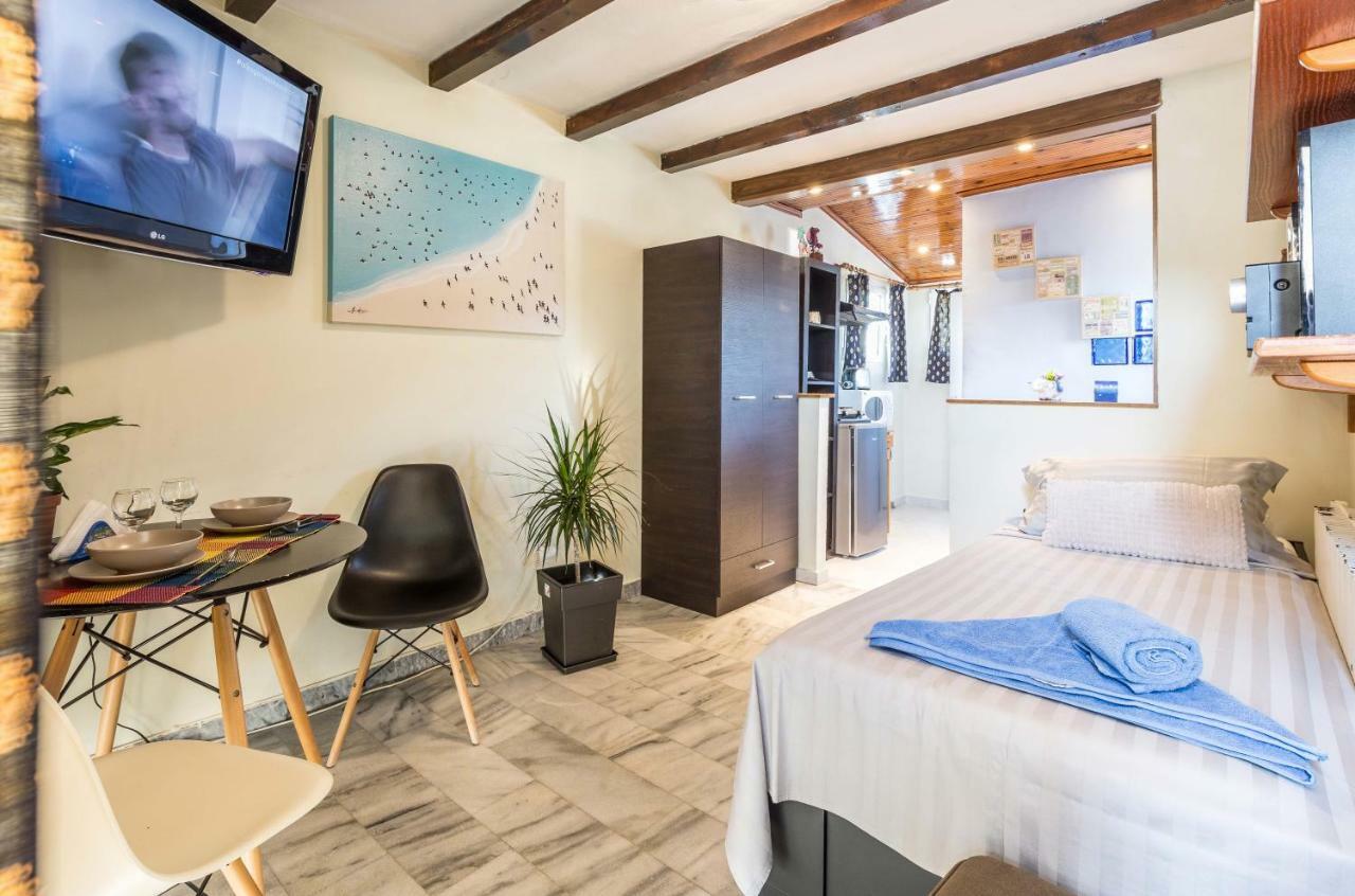 Top Floor Studio Near Metro&View&200Mbps Atena Exterior foto